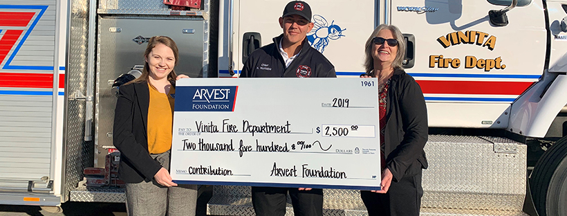 Vinita Fire Department Receives Arvest Foundation Grant