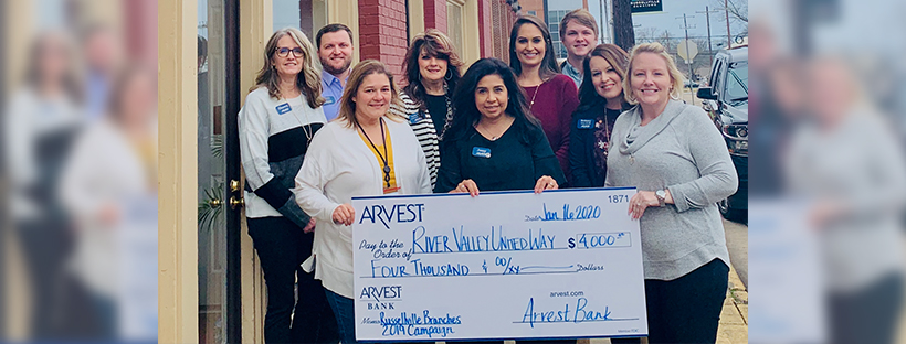 Arvest Bank Presents Donation to River Valley United Way