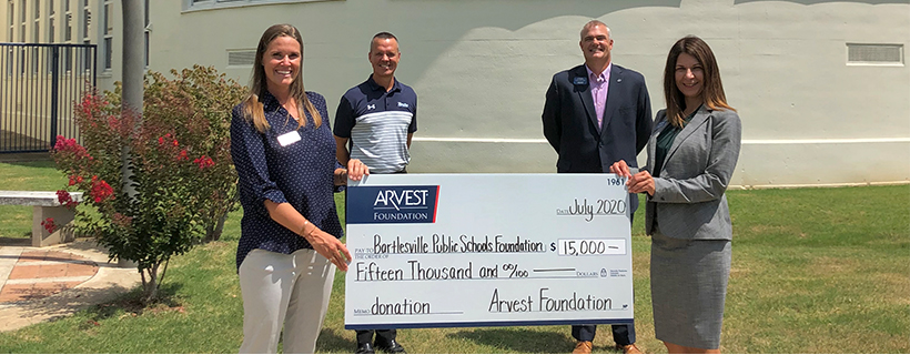Arvest Foundation Contributes $15,000 to Bartlesville Public Schools Foundation