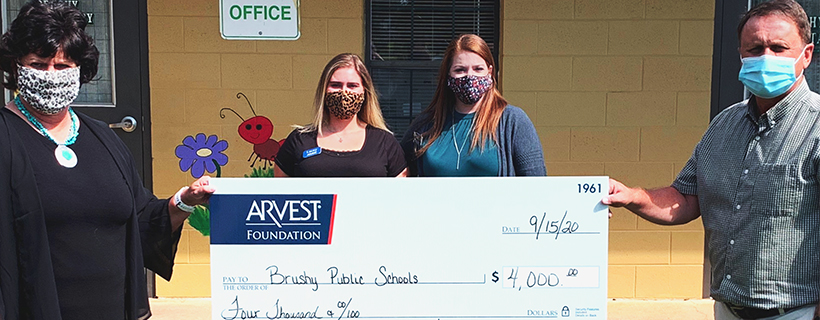 Arvest Foundation Donates $4,000 to Brushy Public School