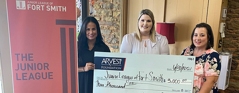Junior League of Fort Smith Receives Donation from Arvest Foundation